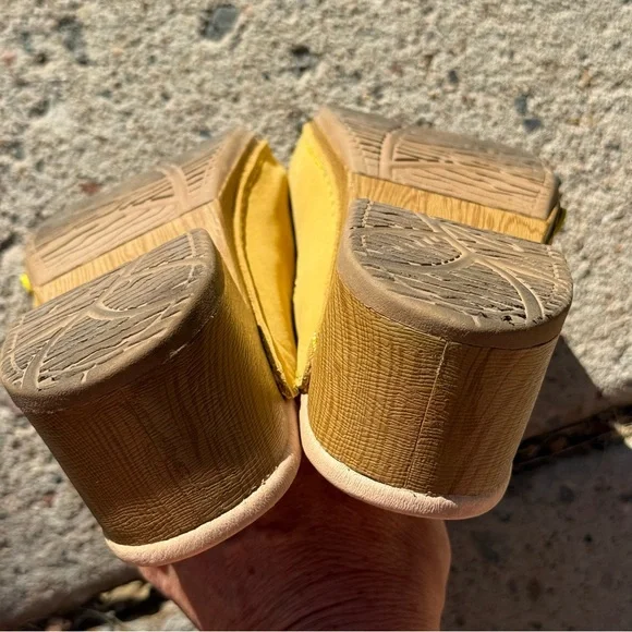 Dansko Giana Yellow Mules Comfortable Leather Sandals Women’s Size 38EU - Picture 6 of 9